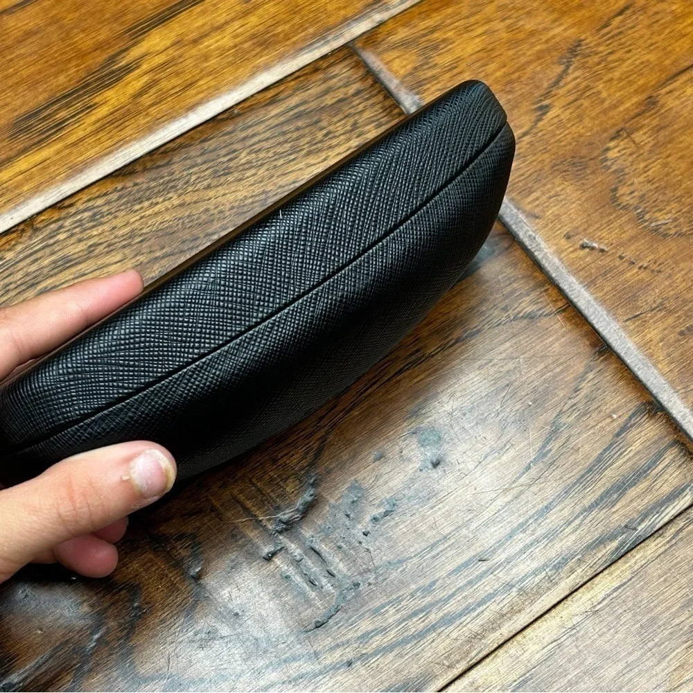Salvatore ferragamo‎ glasses case